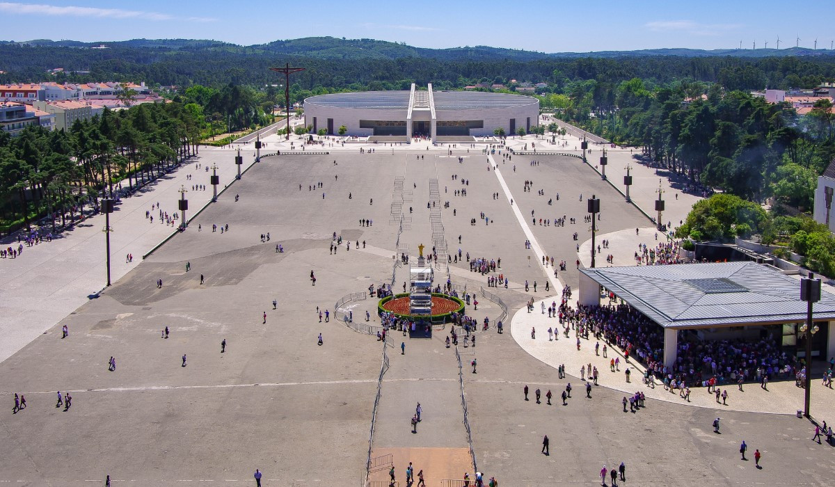 sanctuary_shrine_fatima_tours_from_lisbon.jpg